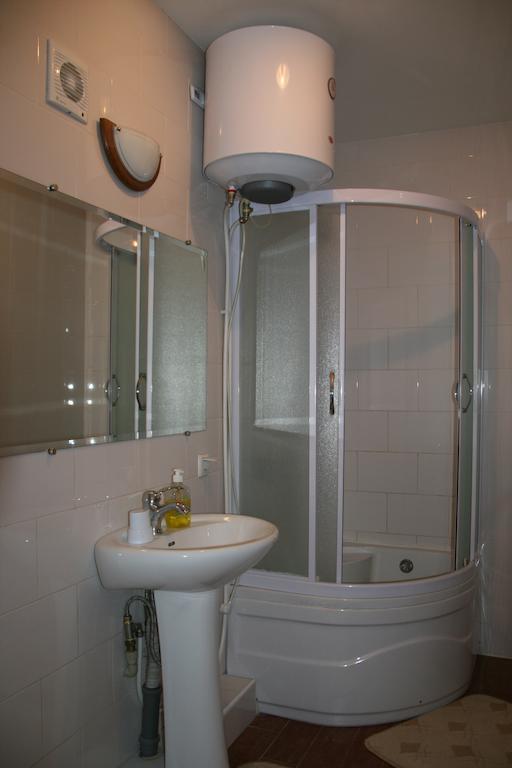 Ekaterininskaya Apartments أوديسا الغرفة الصورة
